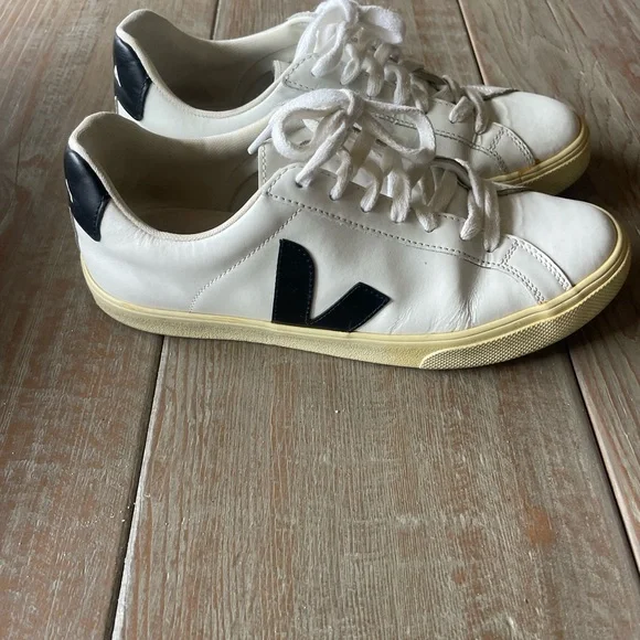 Veja White and Black Women's Sneakers - Picture 3 of 3